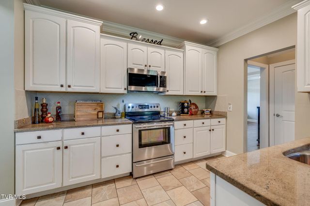 145 Grande Harbor Way, Blountville, TN 37617