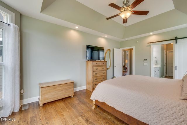 145 Grande Harbor Way, Blountville, TN 37617