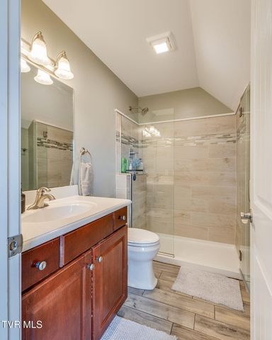 145 Grande Harbor Way, Blountville, TN 37617