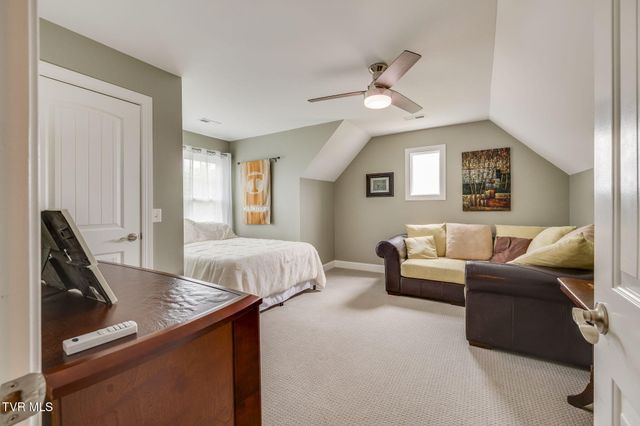 145 Grande Harbor Way, Blountville, TN 37617