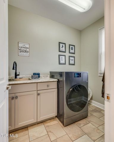 145 Grande Harbor Way, Blountville, TN 37617