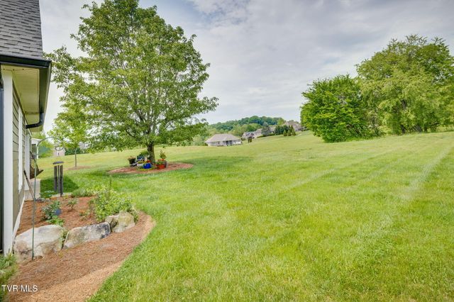 145 Grande Harbor Way, Blountville, TN 37617