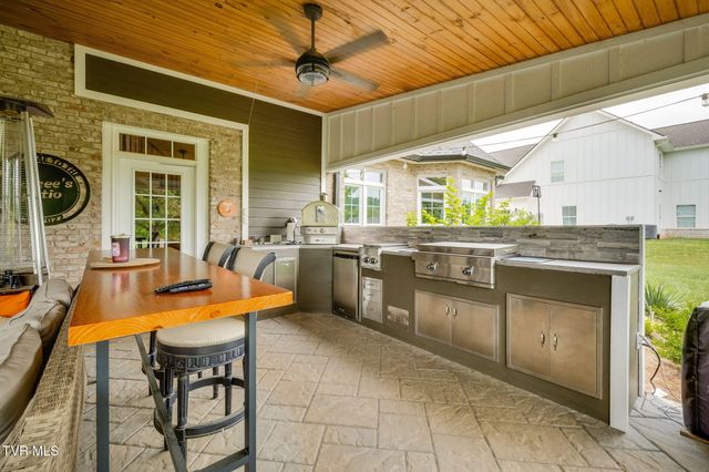 145 Grande Harbor Way, Blountville, TN 37617