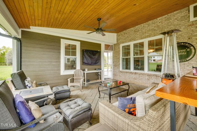 145 Grande Harbor Way, Blountville, TN 37617