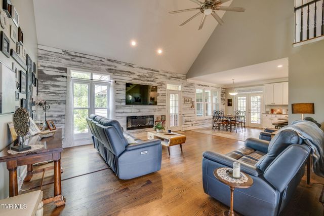 145 Grande Harbor Way, Blountville, TN 37617