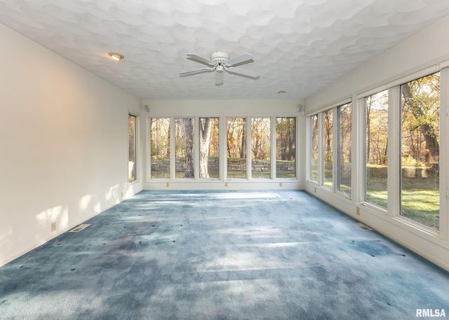 3332 16TH Street, Moline, IL 61265