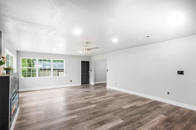 266 Lakeland Road, Huntsville, TX 77320