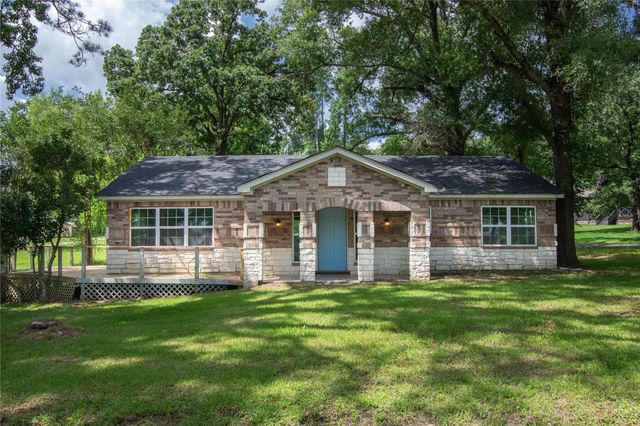 266 Lakeland Road, Huntsville, TX 77320