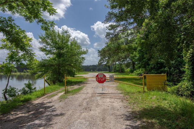 266 Lakeland Road, Huntsville, TX 77320