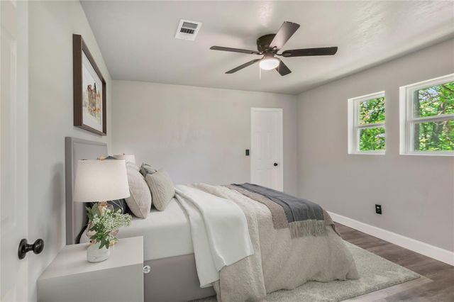 266 Lakeland Road, Huntsville, TX 77320