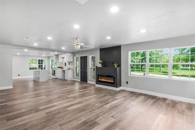 266 Lakeland Road, Huntsville, TX 77320