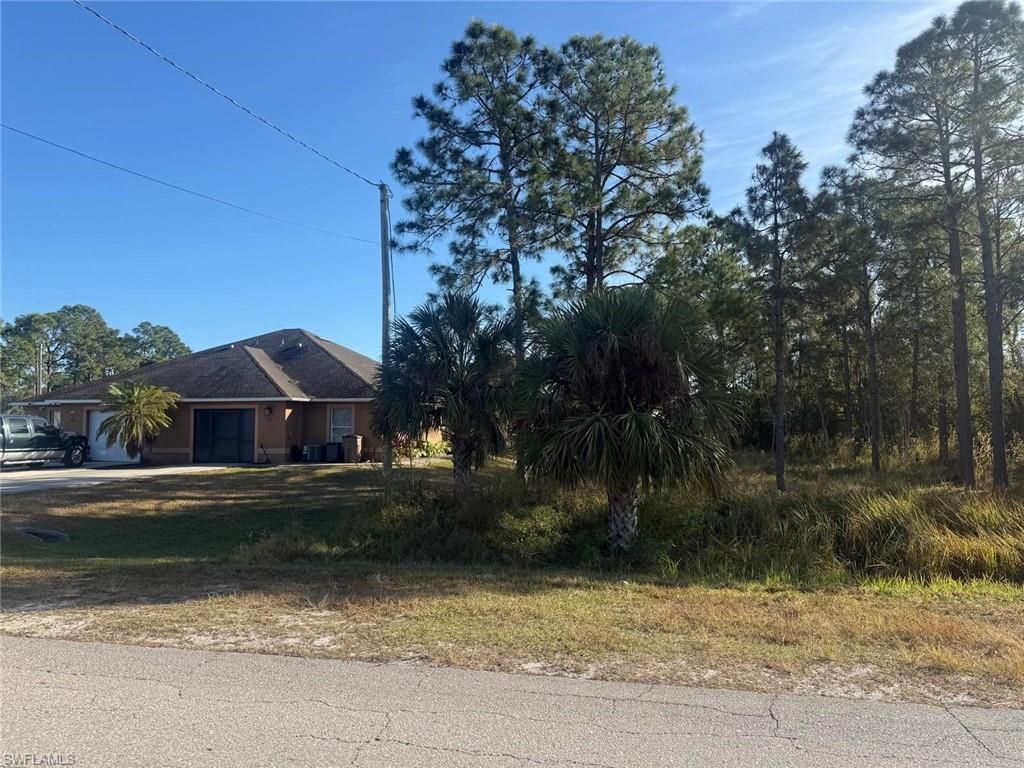 753/755 Eisenhower BLVD, LEHIGH ACRES, FL 33974 — photo 2