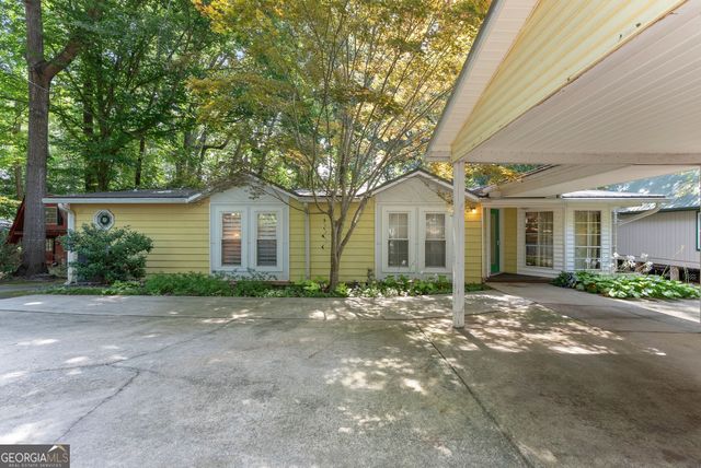 878 Lakeshore Road, Martin, GA 30557