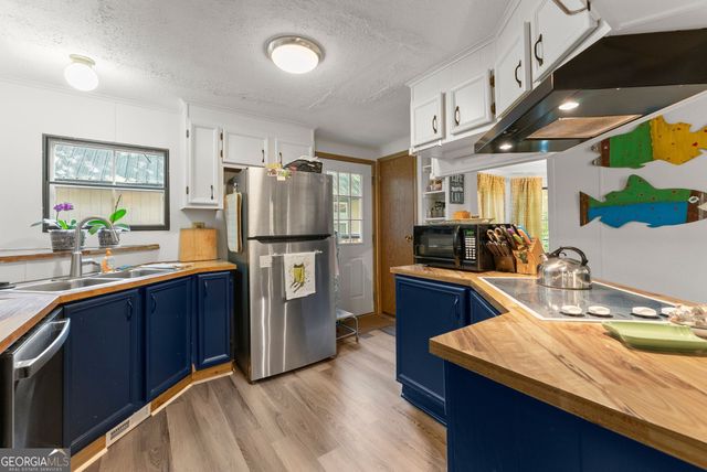 878 Lakeshore Road, Martin, GA 30557