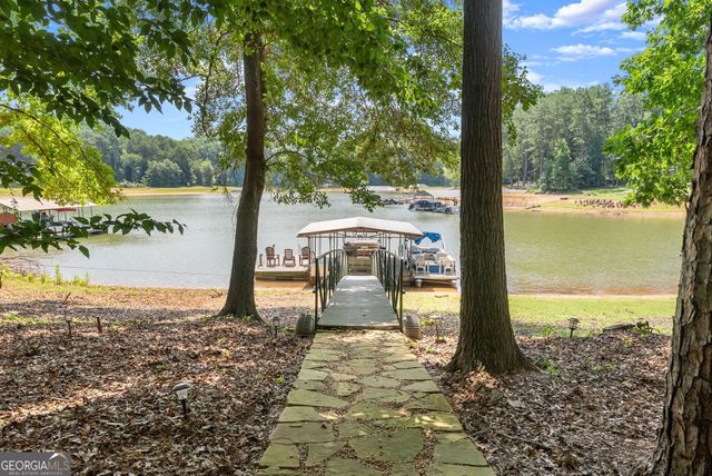 878 Lakeshore Road, Martin, GA 30557