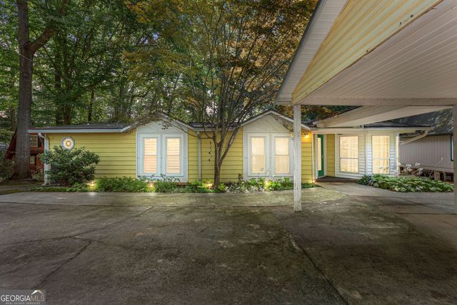 878 Lakeshore Road, Martin, GA 30557
