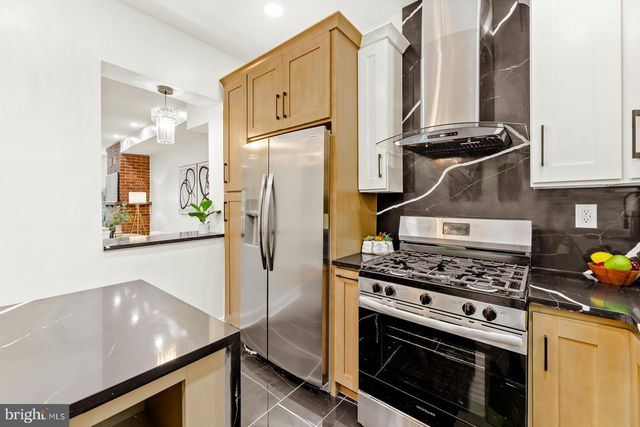 1316 S 6TH ST, Philadelphia, PA 19147