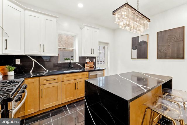 1316 S 6TH ST, Philadelphia, PA 19147