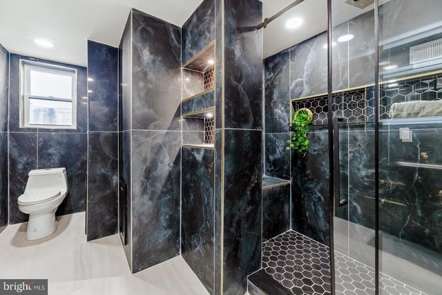 1316 S 6TH ST, Philadelphia, PA 19147