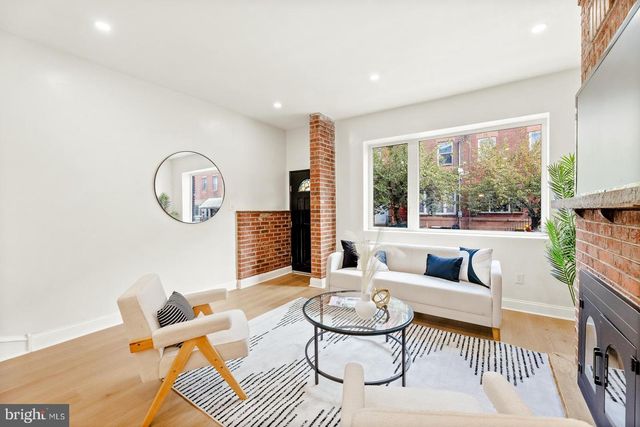 1316 S 6TH ST, Philadelphia, PA 19147