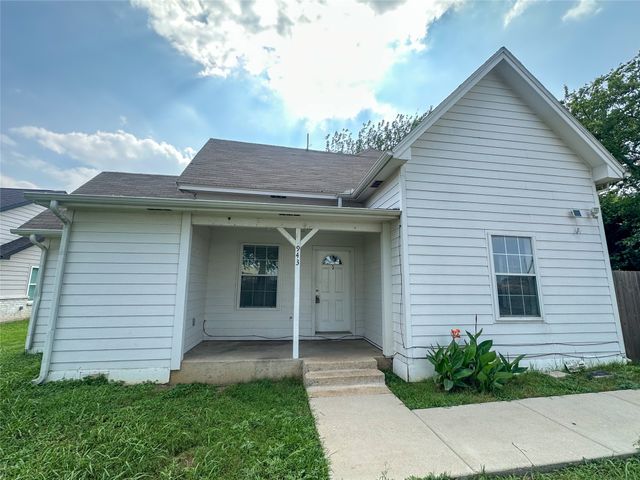 943 N Border Street, Cleburne, TX 76031