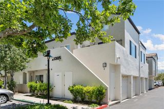 21305 Nandina Lane 201, Newhall, CA 91321