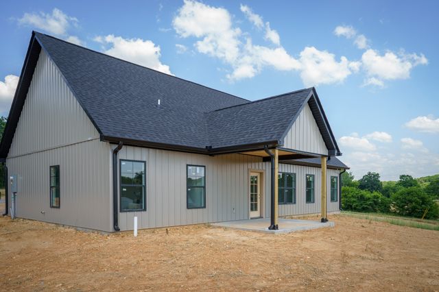 7734 Burgess Gower Rd, Cedar Hill, TN 37032