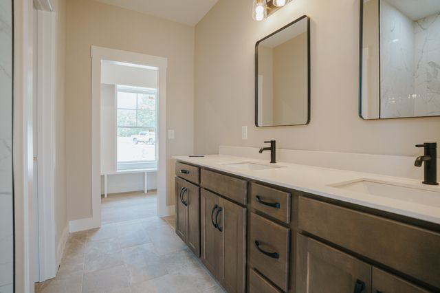 7734 Burgess Gower Rd, Cedar Hill, TN 37032