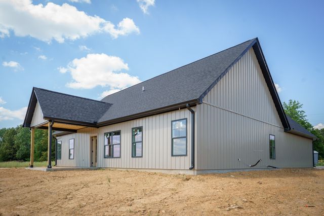 7734 Burgess Gower Rd, Cedar Hill, TN 37032