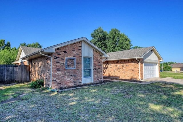 3302 Pheasant Run Road, Norman, OK 73072