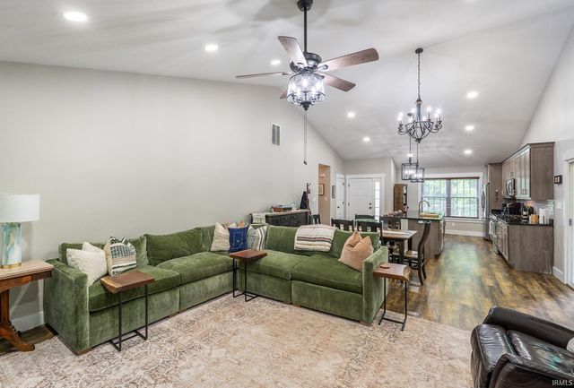 6870 Four Mile Ridge Road, Nashville, IN 47448