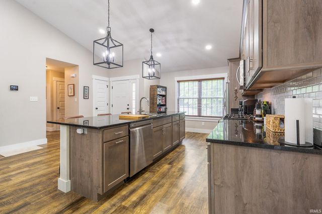 6870 Four Mile Ridge Road, Nashville, IN 47448