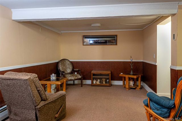 216 Hoyt Street, Port Ewen, NY 12429