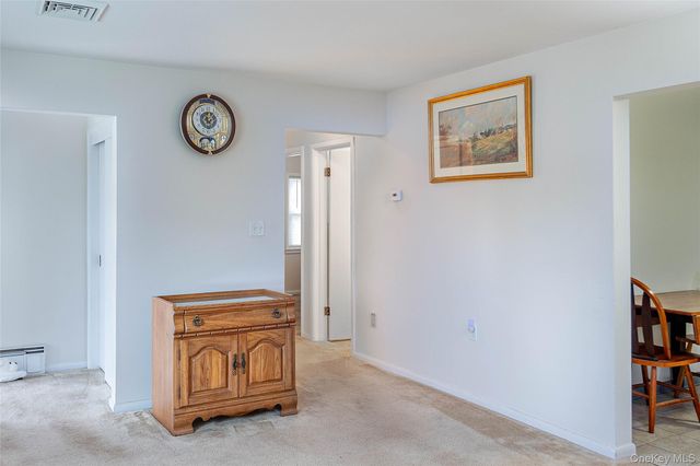 216 Hoyt Street, Port Ewen, NY 12429