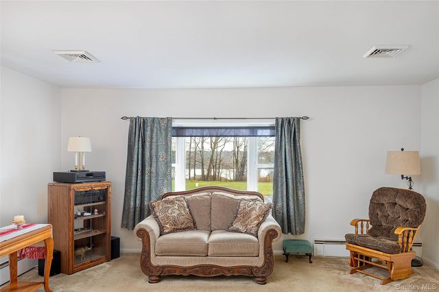 216 Hoyt Street, Port Ewen, NY 12429