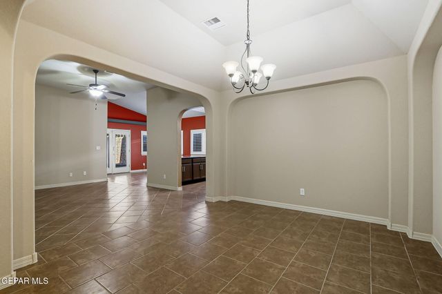 5961 LOS PUEBLOS Drive, El Paso, TX 79912