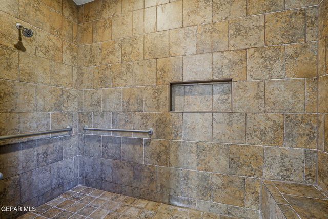 5961 LOS PUEBLOS Drive, El Paso, TX 79912