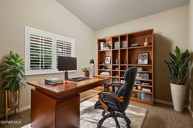 5961 LOS PUEBLOS Drive, El Paso, TX 79912