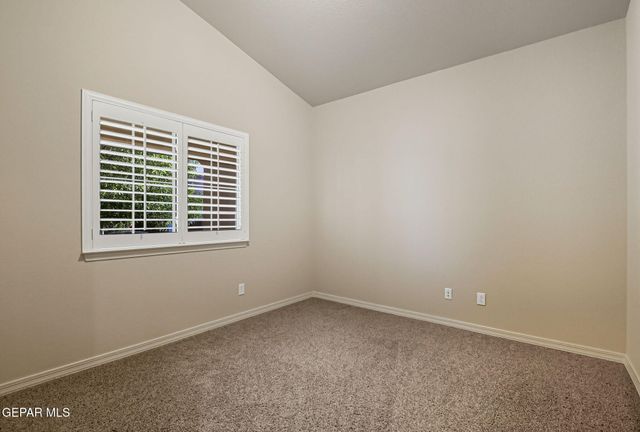 5961 LOS PUEBLOS Drive, El Paso, TX 79912