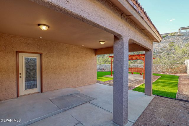 5961 LOS PUEBLOS Drive, El Paso, TX 79912