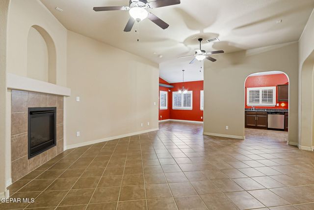 5961 LOS PUEBLOS Drive, El Paso, TX 79912