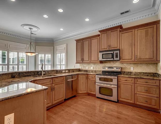 1613 James Island Ave., North Myrtle Beach, SC 29582