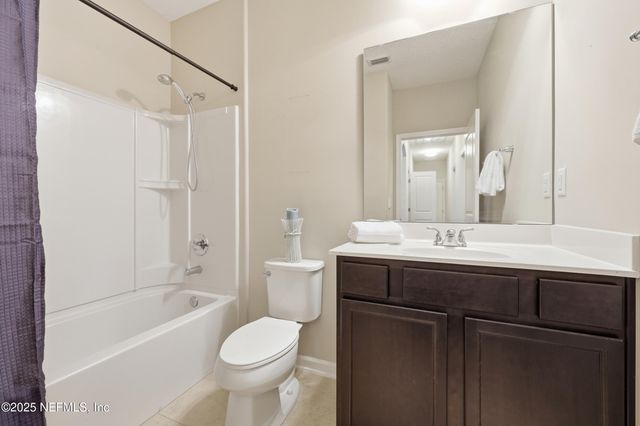 162 QUEENSLAND Circle, Jacksonville, FL 32081