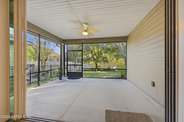 162 QUEENSLAND Circle, Jacksonville, FL 32081