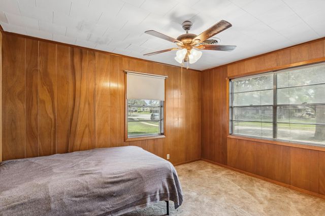 3010 Lamar Circle, El Campo, TX 77437