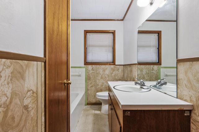 3010 Lamar Circle, El Campo, TX 77437