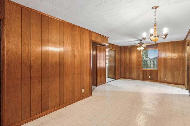 3010 Lamar Circle, El Campo, TX 77437