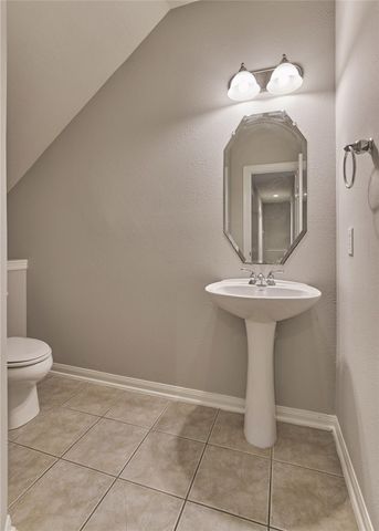 7 Raindance Court, The Woodlands, TX 77385
