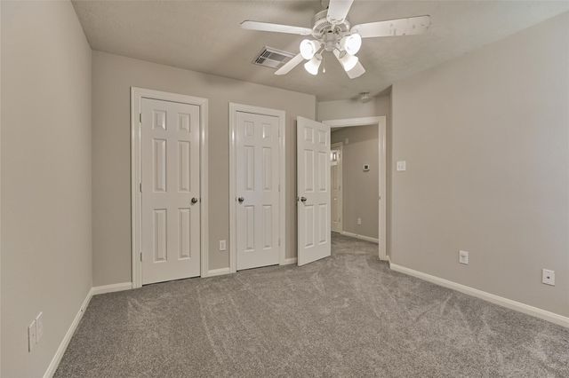 7 Raindance Court, The Woodlands, TX 77385