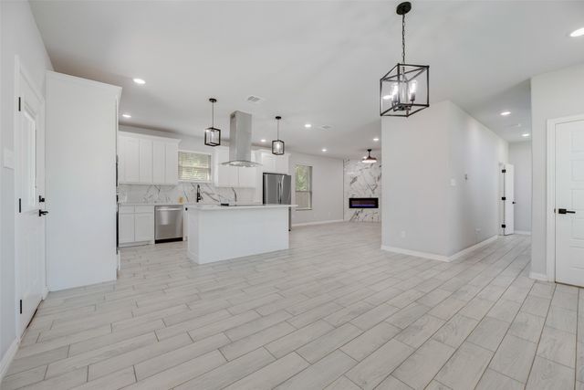 1030 Lyle Street, Lancaster, TX 75134